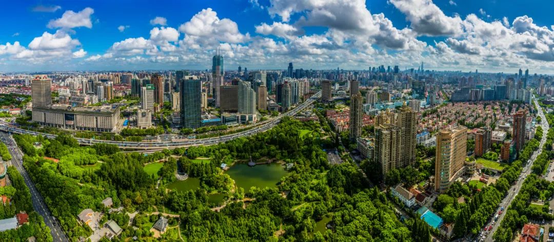 長寧奮力打造“四力四城”，加快建設(shè)具有世界影響力的國際精品城區(qū).jpeg